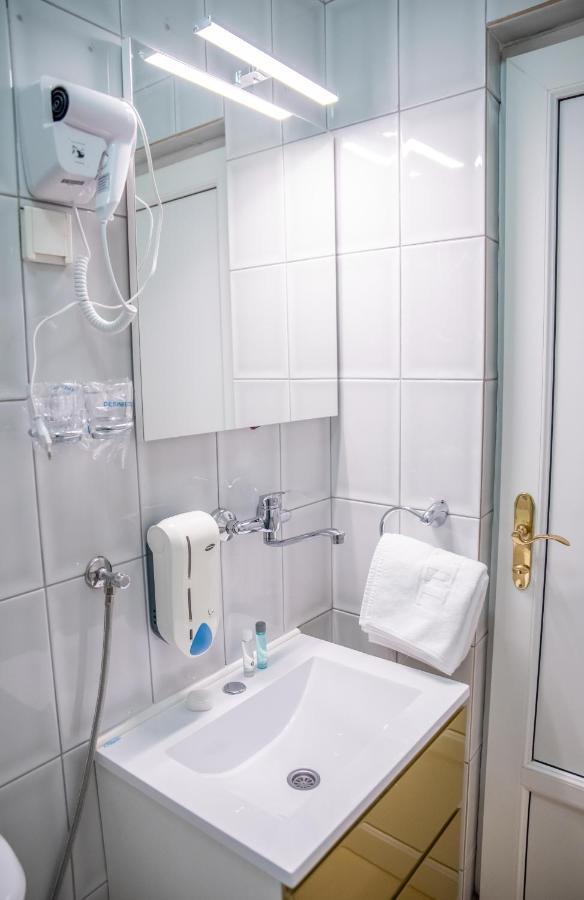 Hotel Integra دوبوي المظهر الخارجي الصورة