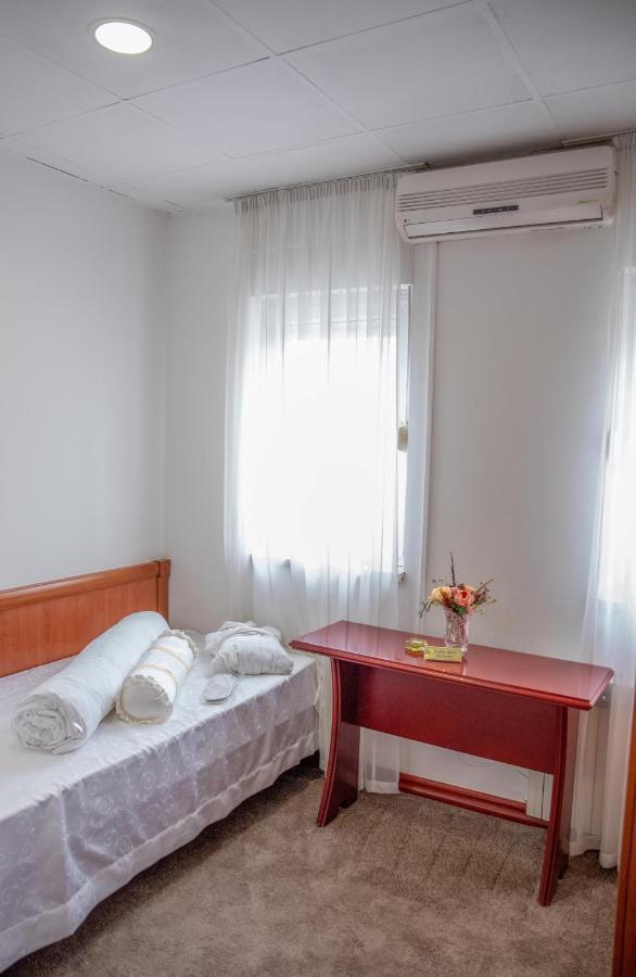 Hotel Integra دوبوي المظهر الخارجي الصورة